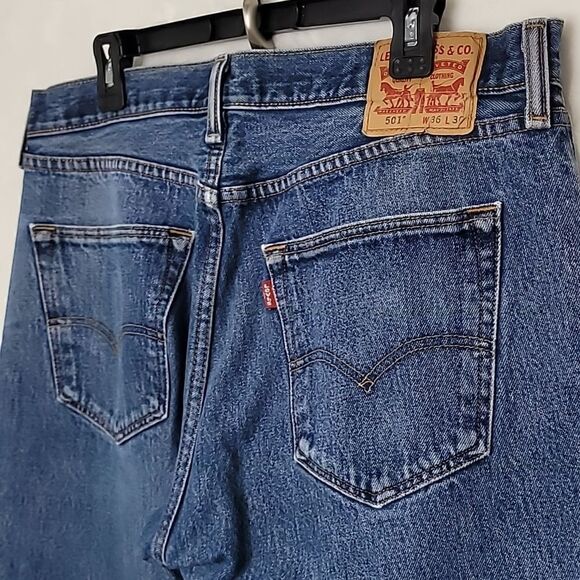 Levi's 501 Button Fly Straight Leg Jeans Size 36 x 30 - Picture 7 of 9